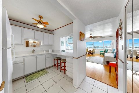 Copropriété à vendre à Saint Petersburg, Floride: 2 pièces, 49.24 m2 № 1898476 - photo 8