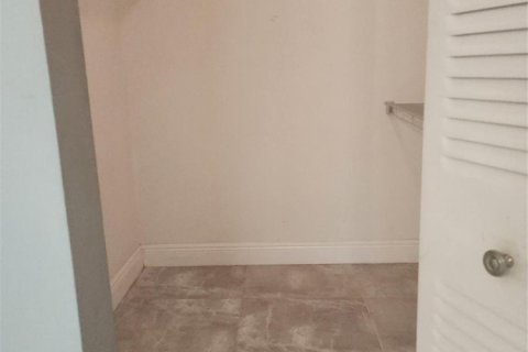 Condo in Tamarac, Florida, 2 bedrooms № 2088316 - photo 24
