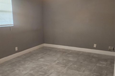 Condo in Tamarac, Florida, 2 bedrooms № 2088316 - photo 9