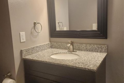 Condo in Tamarac, Florida, 2 bedrooms № 2088316 - photo 21