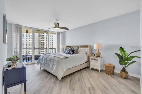 Condo in Longboat Key, Florida, 2 bedrooms № 2108380 - photo 21