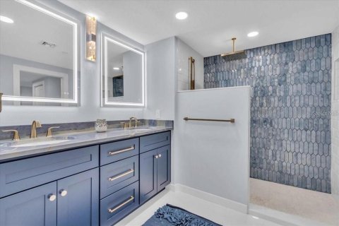 Condo in Longboat Key, Florida, 2 bedrooms № 2108380 - photo 26