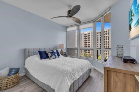 Condo in Longboat Key, Florida, 2 bedrooms № 2108380 - photo 23