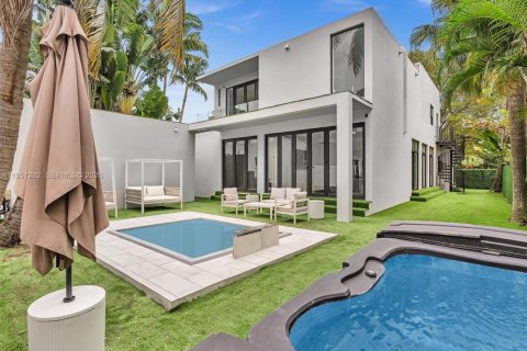 Снять в аренду виллу или дом в Майами-Бич, Флорида 7 спален, 341.6м2, № 2009421 - фото 19