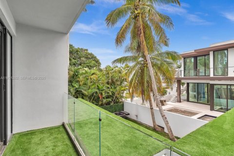 Снять в аренду виллу или дом в Майами-Бич, Флорида 7 спален, 341.6м2, № 2009421 - фото 27