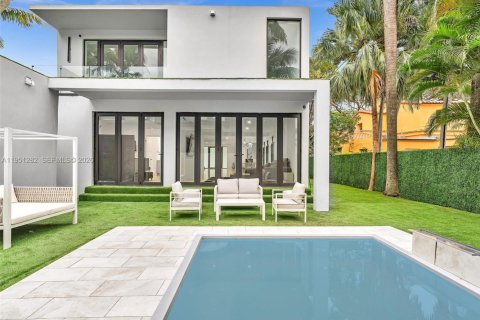 Снять в аренду виллу или дом в Майами-Бич, Флорида 7 спален, 341.6м2, № 2009421 - фото 4