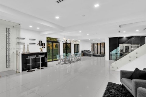 Снять в аренду виллу или дом в Майами-Бич, Флорида 7 спален, 341.6м2, № 2009421 - фото 7