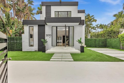 Снять в аренду виллу или дом в Майами-Бич, Флорида 7 спален, 341.6м2, № 2009421 - фото 2