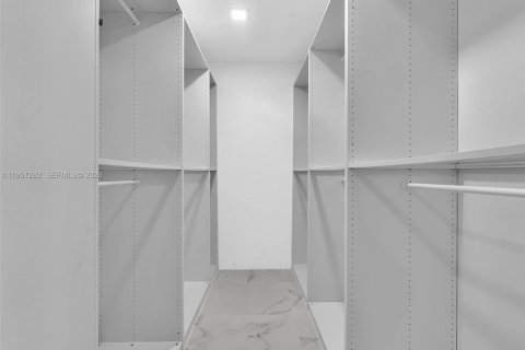 Снять в аренду виллу или дом в Майами-Бич, Флорида 7 спален, 341.6м2, № 2009421 - фото 25