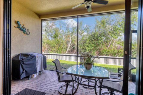 Villa ou maison à vendre à Palmetto, Floride: 4 chambres, 268.21 m2 № 2427492 - photo 16