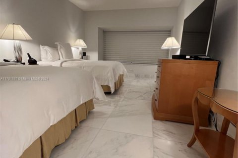 Купить кондоминиум в Майами, Флорида 2 спальни, 167.32м2, № 2035644 - фото 28