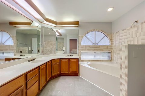 Copropriété à vendre à Orlando, Floride: 2 chambres, 120.77 m2 № 2408380 - photo 15