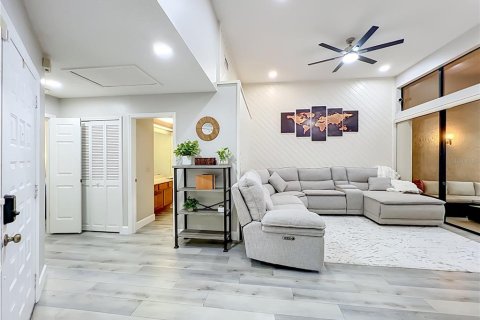 Copropriété à vendre à Orlando, Floride: 2 chambres, 120.77 m2 № 2408380 - photo 8