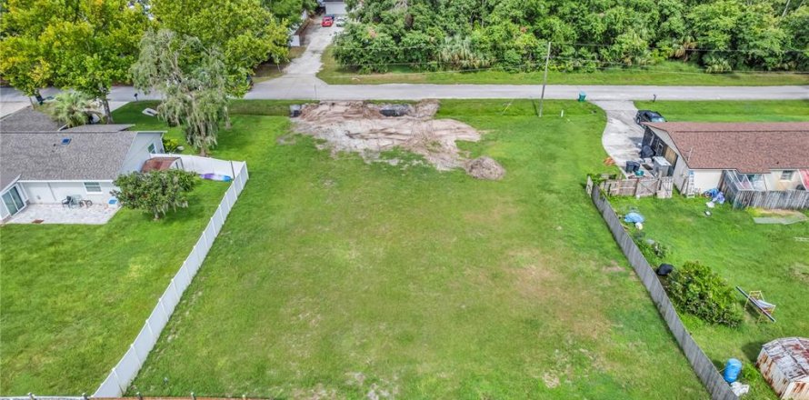 Land in Oviedo, Florida № 1838073