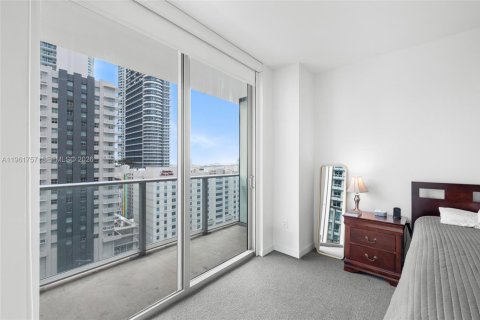 Condominio en venta en Miami, Florida, 1 dormitorio, 81.48 m2 № 2035917 - foto 20
