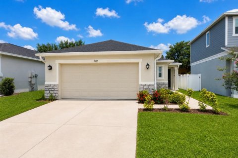 House in Davenport, Florida 3 bedrooms, 140.47 sq.m. № 2206775