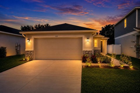 House in Davenport, Florida 3 bedrooms, 140.47 sq.m. № 2206775 - photo 2
