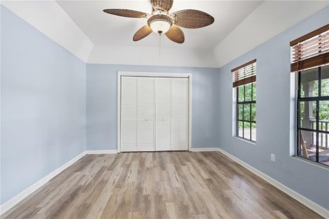House in Lake Helen, Florida 4 bedrooms, 276.48 sq.m. № 2398854 - photo 10