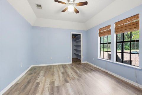 House in Lake Helen, Florida 4 bedrooms, 276.48 sq.m. № 2398854 - photo 13