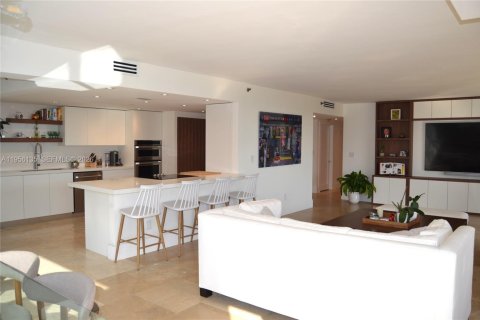 Condominio en venta en Miami, Florida, 2 dormitorios, 205.78 m2 № 2010801 - foto 7
