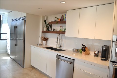 Condominio en venta en Miami, Florida, 2 dormitorios, 205.78 m2 № 2010801 - foto 3