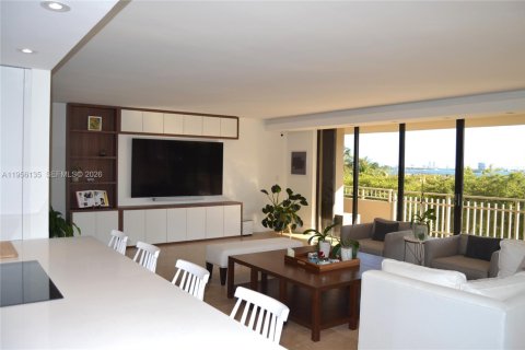 Condominio en venta en Miami, Florida, 2 dormitorios, 205.78 m2 № 2010801 - foto 8