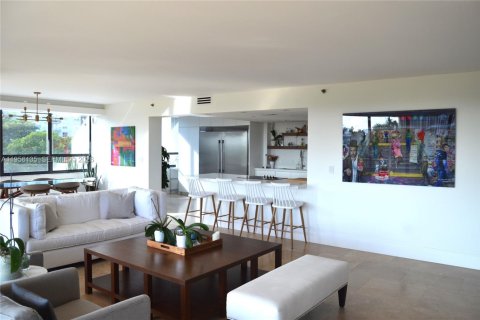 Condominio en venta en Miami, Florida, 2 dormitorios, 205.78 m2 № 2010801 - foto 12