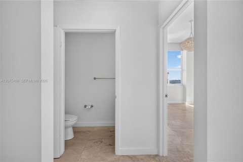 Copropriété à louer à Miami, Floride: 3 chambres, 131.83 m2 № 2319399 - photo 21