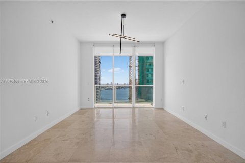 Copropriété à louer à Miami, Floride: 3 chambres, 131.83 m2 № 2319399 - photo 6