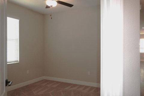 Villa ou maison à vendre à Kissimmee, Floride: 3 chambres, 145.86 m2 № 2205479 - photo 10