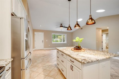 Villa ou maison à vendre à Cocoa, Floride: 3 chambres, 124.12 m2 № 1900961 - photo 4
