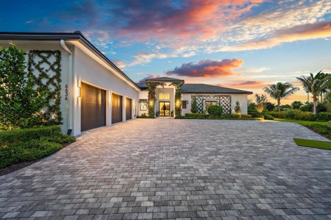 House in West Palm Beach, Florida 5 bedrooms, 601.36 sq.m. № 2247803