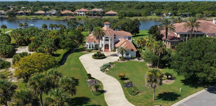 Villa ou maison à Palm Coast, Floride 4 chambres, 434.78 m2 № 2197664