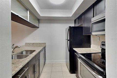 Appartement à louer à Tampa, Floride: 2 chambres, 79.62 m2 № 2396487 - photo 5