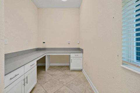 Villa ou maison à vendre à Orlando, Floride: 5 chambres, 312.06 m2 № 2217642 - photo 17