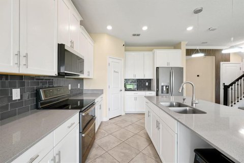 Villa ou maison à vendre à Orlando, Floride: 5 chambres, 312.06 m2 № 2217642 - photo 13