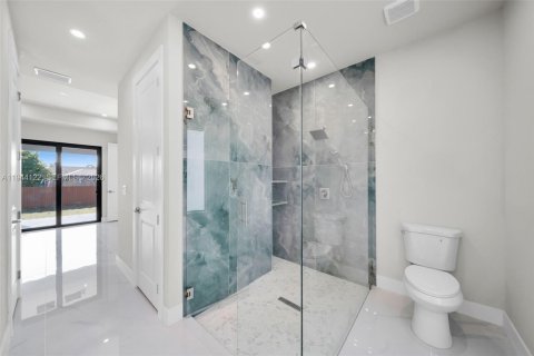 Купить виллу или дом в Лихай-Эйкерс, Флорида 3 спальни, 151.9м2, № 2059978 - фото 25