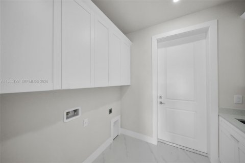 Купить виллу или дом в Лихай-Эйкерс, Флорида 3 спальни, 151.9м2, № 2059978 - фото 14