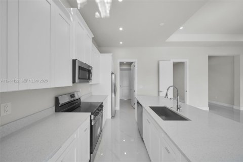 Купить виллу или дом в Лихай-Эйкерс, Флорида 3 спальни, 151.9м2, № 2059978 - фото 10