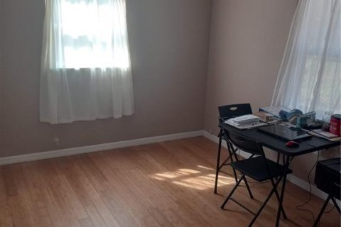 Casa en alquiler en Saint Petersburg, Florida, 2 dormitorios, 87.98 m2 № 1817275 - foto 18