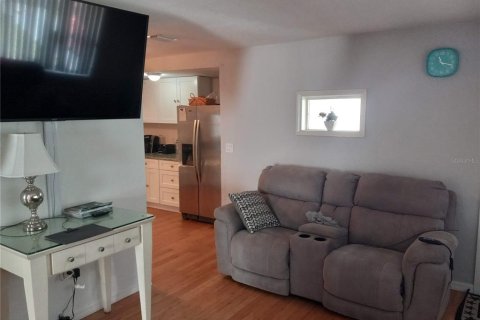 Casa en alquiler en Saint Petersburg, Florida, 2 dormitorios, 87.98 m2 № 1817275 - foto 6