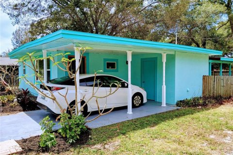 Casa en alquiler en Saint Petersburg, Florida, 2 dormitorios, 87.98 m2 № 1817275 - foto 2
