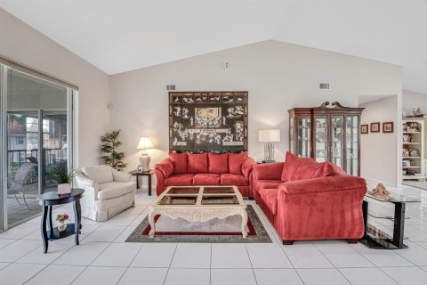 Condo in Boynton Beach, Florida, 2 bedrooms № 2246159 - photo 10