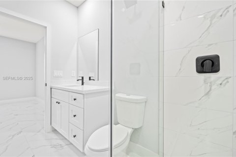 Купить виллу или дом в Лихай-Эйкерс, Флорида 3 спальни, № 1991940 - фото 10