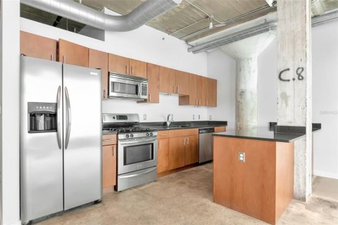 Copropriété à louer à Tampa, Floride: 1 chambre, 102.84 m2 № 1918412 - photo 8