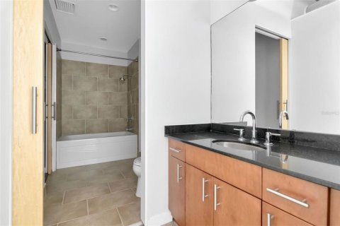 Copropriété à louer à Tampa, Floride: 1 chambre, 102.84 m2 № 1918412 - photo 17