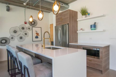 Condo in Tampa, Florida, 1 bedroom  № 1918412 - photo 28