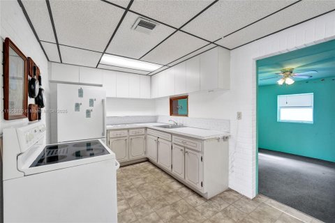 Купить виллу или дом в Холливуд, Флорида 3 спальни, № 1965483 - фото 15