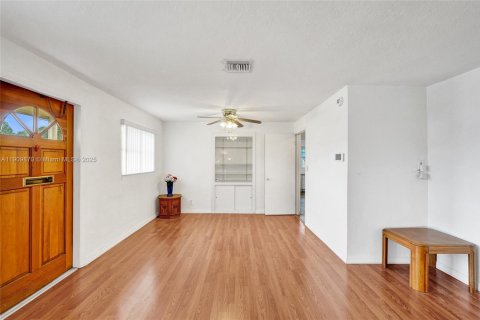 Купить виллу или дом в Холливуд, Флорида 3 спальни, № 1965483 - фото 4