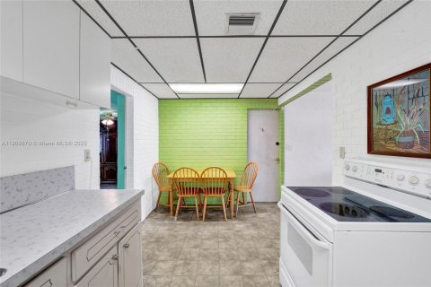 Купить виллу или дом в Холливуд, Флорида 3 спальни, № 1965483 - фото 21